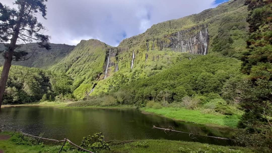 Alojamento Local M&I Lajes das Flores Bagian luar foto
