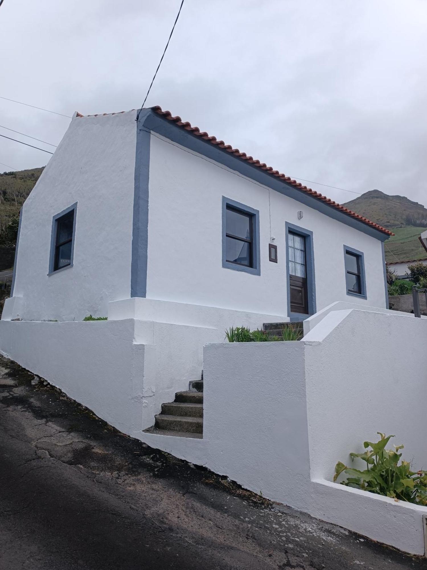 Alojamento Local M&I Lajes das Flores Bagian luar foto